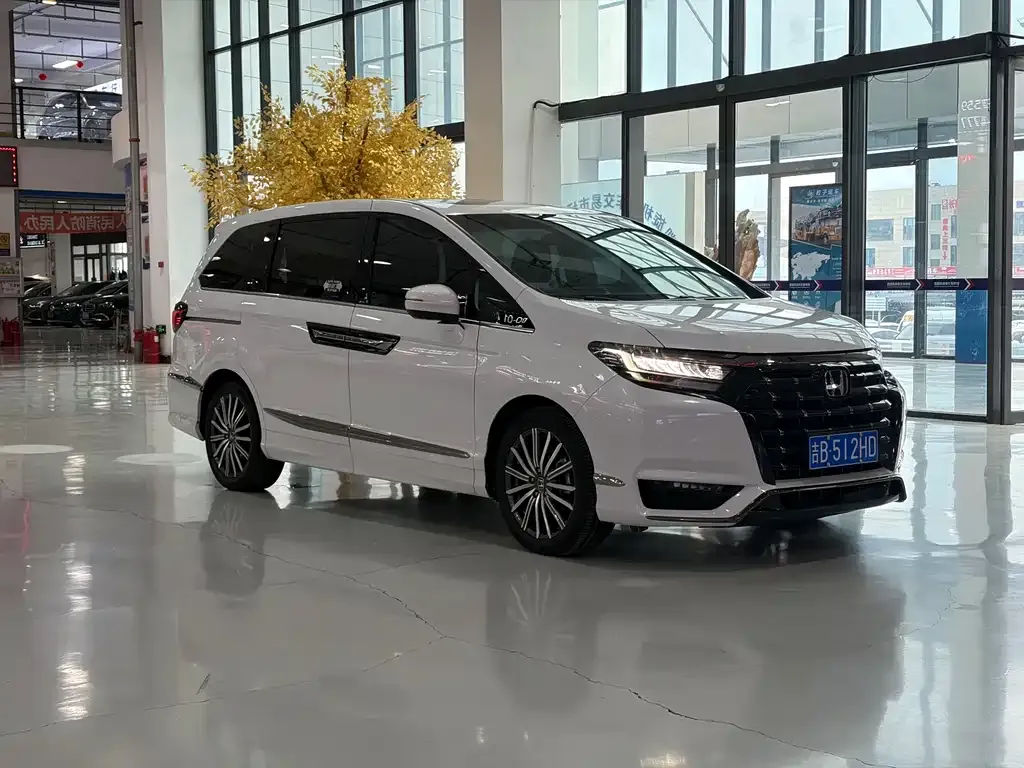 Honda Elysion 2022 из CN, фото 6