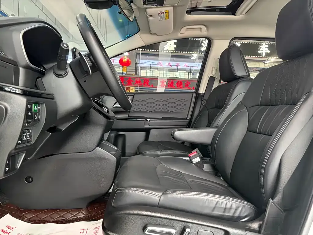 Honda Elysion 2022 из CN, фото 9