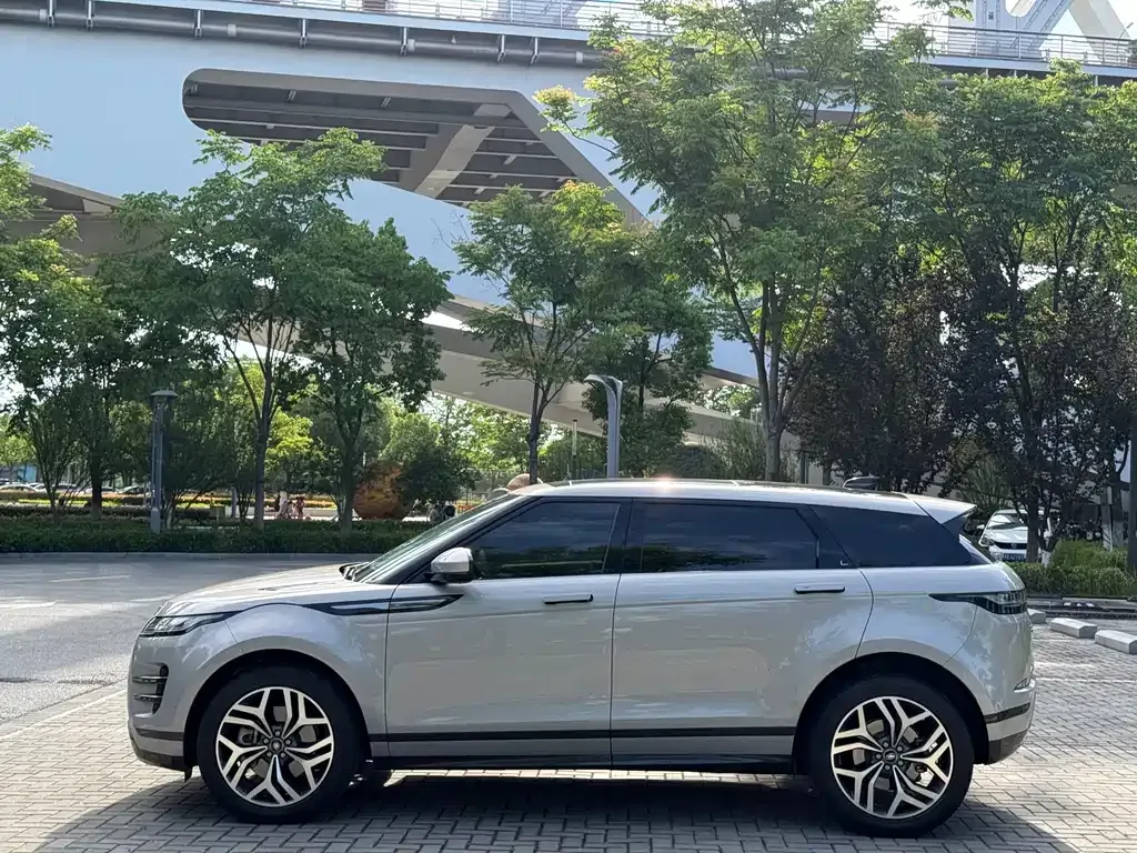 Land Rover Evoque — фото 6