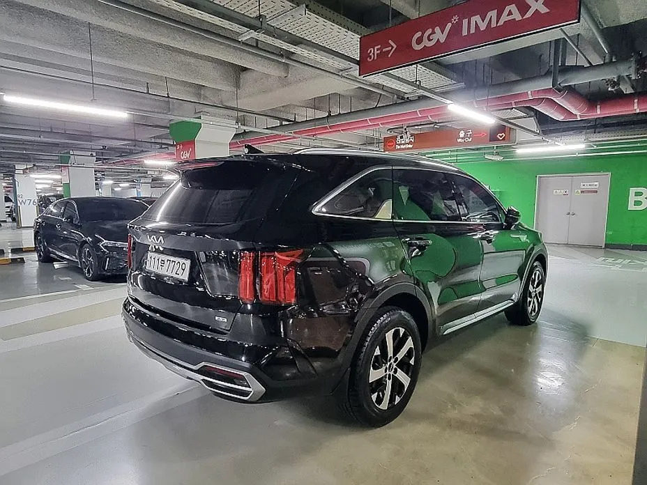 Kia Sorento 2023 из KR, фото 2