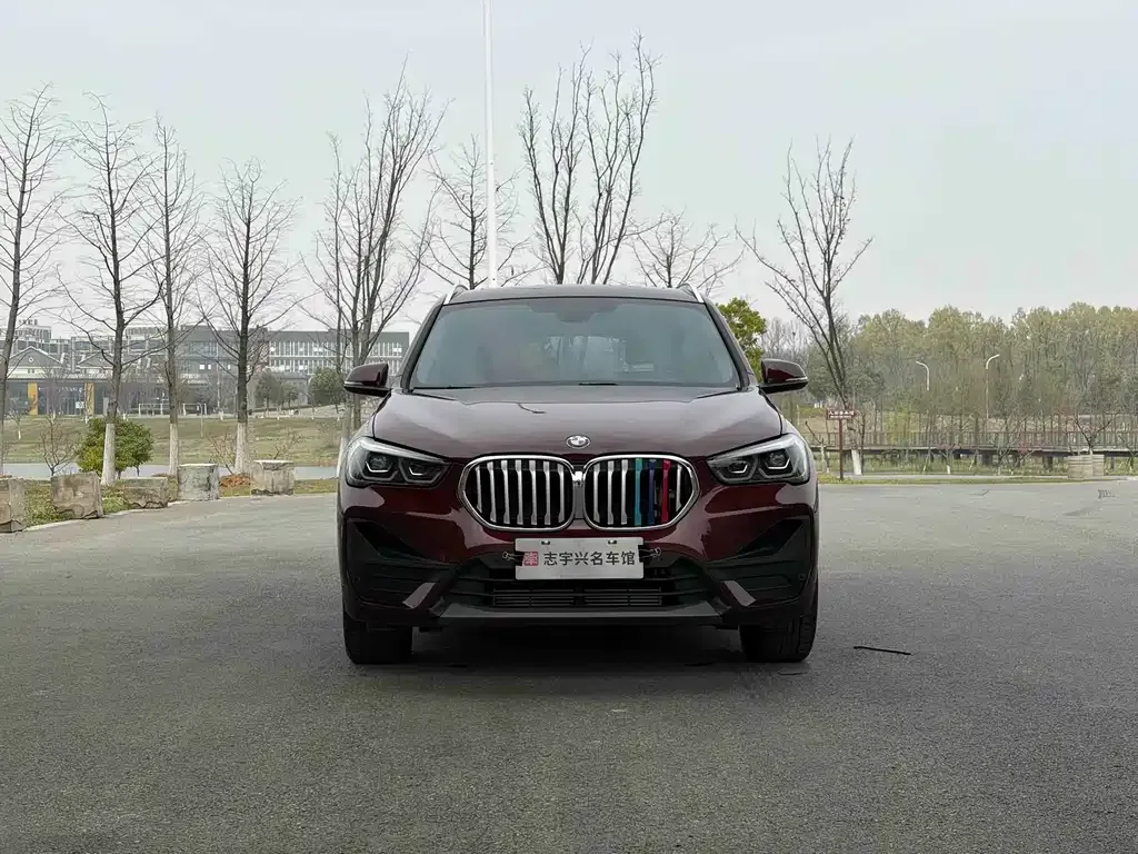 BMW X1 — фото 2