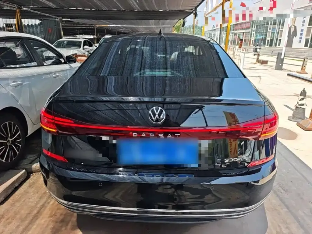 Volkswagen Passat — фото 9