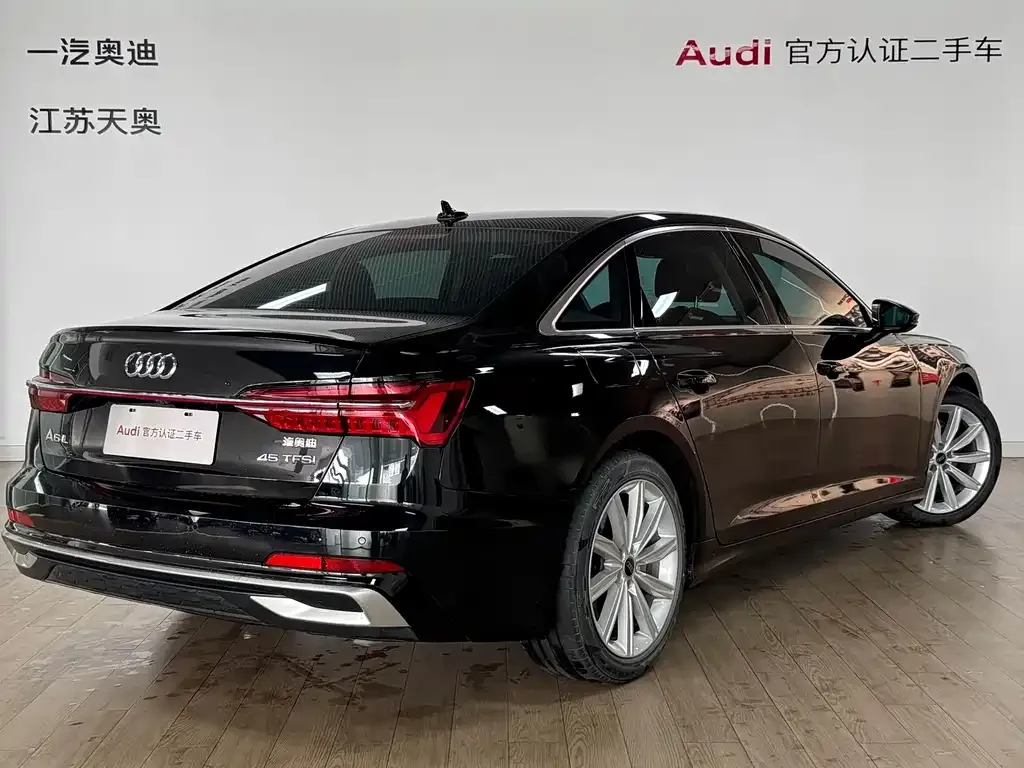 Audi A6L — фото 5