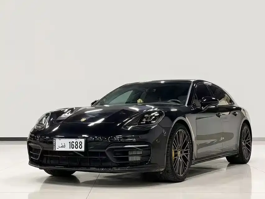 Porsche Panamera — фото 1