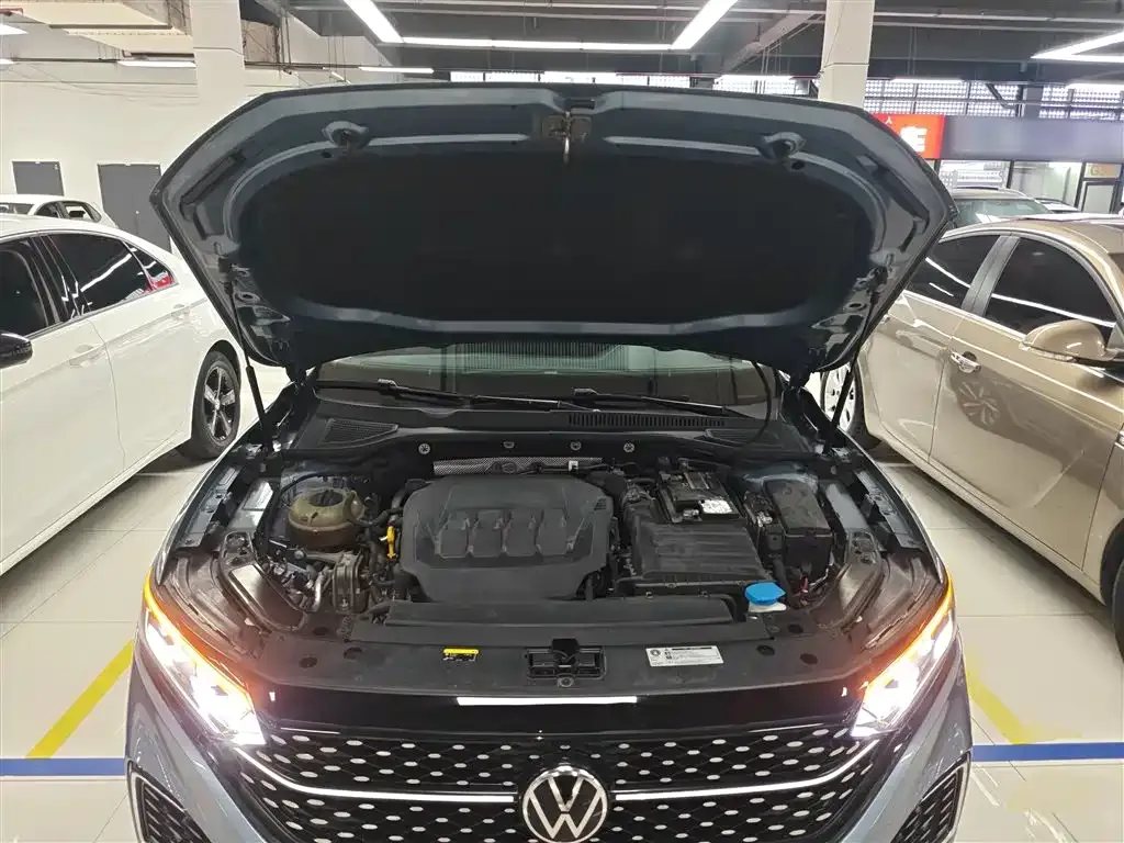 Volkswagen Passat — фото 9