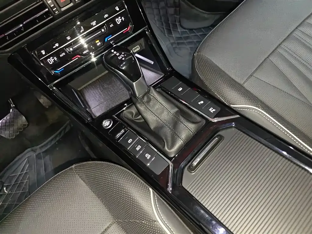 Volkswagen Passat — фото 8