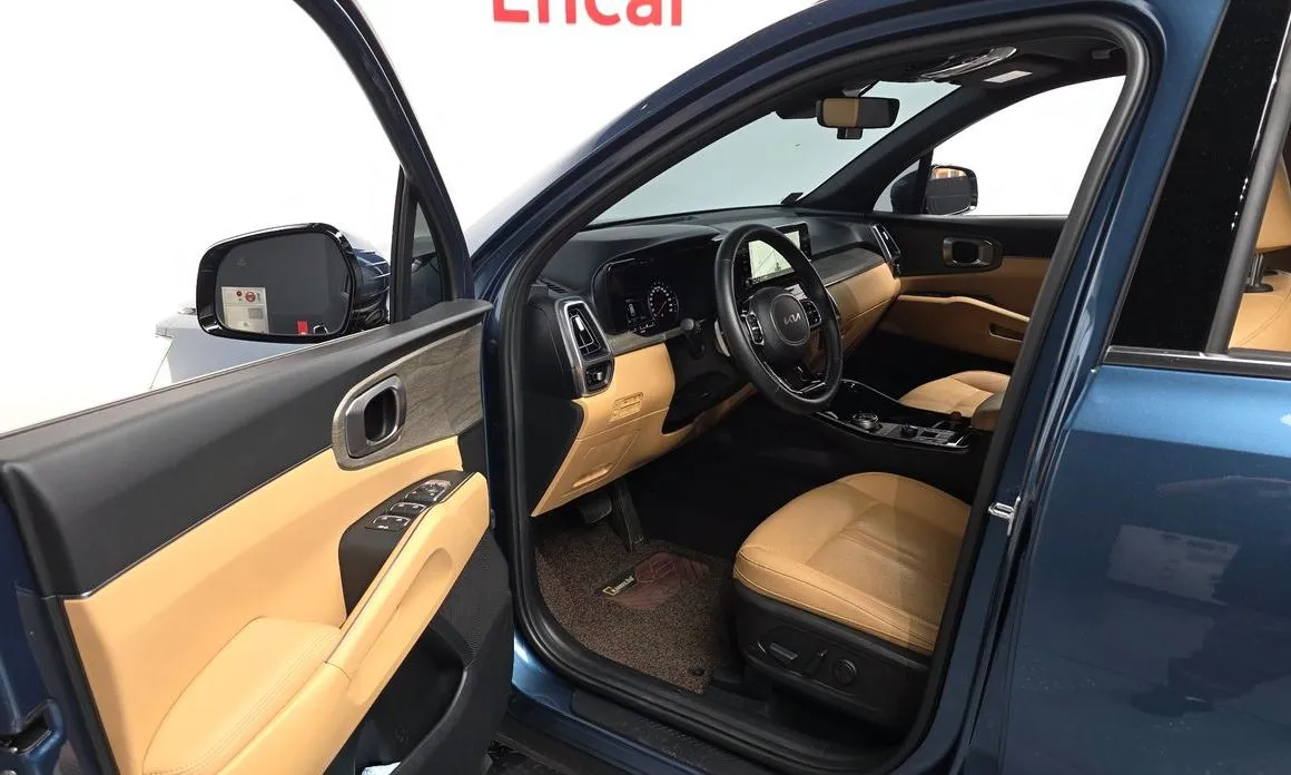 Kia Sorento — фото 8