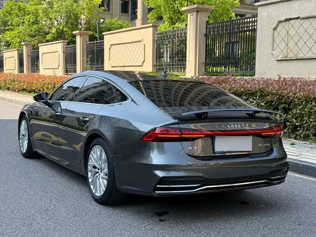 Audi A7 — фото 10