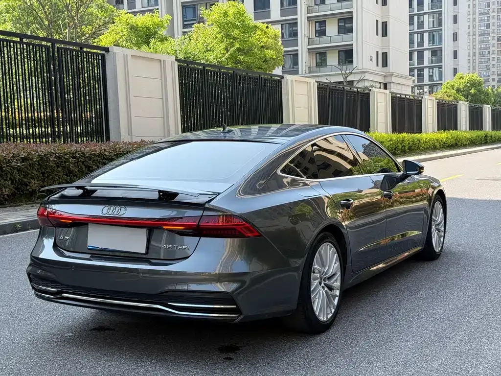 Audi A7 — фото 9