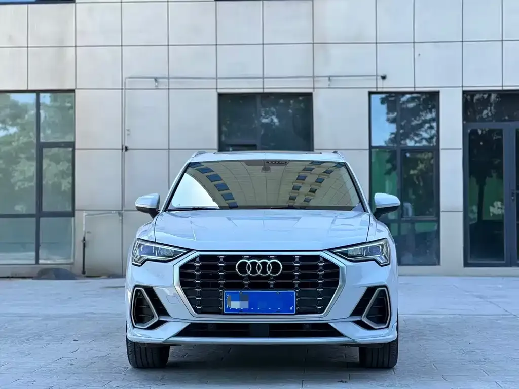 Audi Q3 — фото 7
