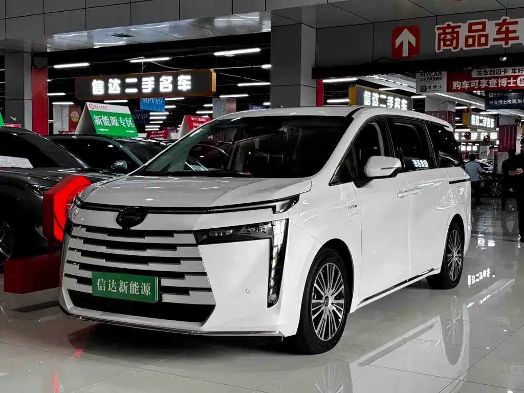 GAC Motor 传祺E8 PHEV — фото 1