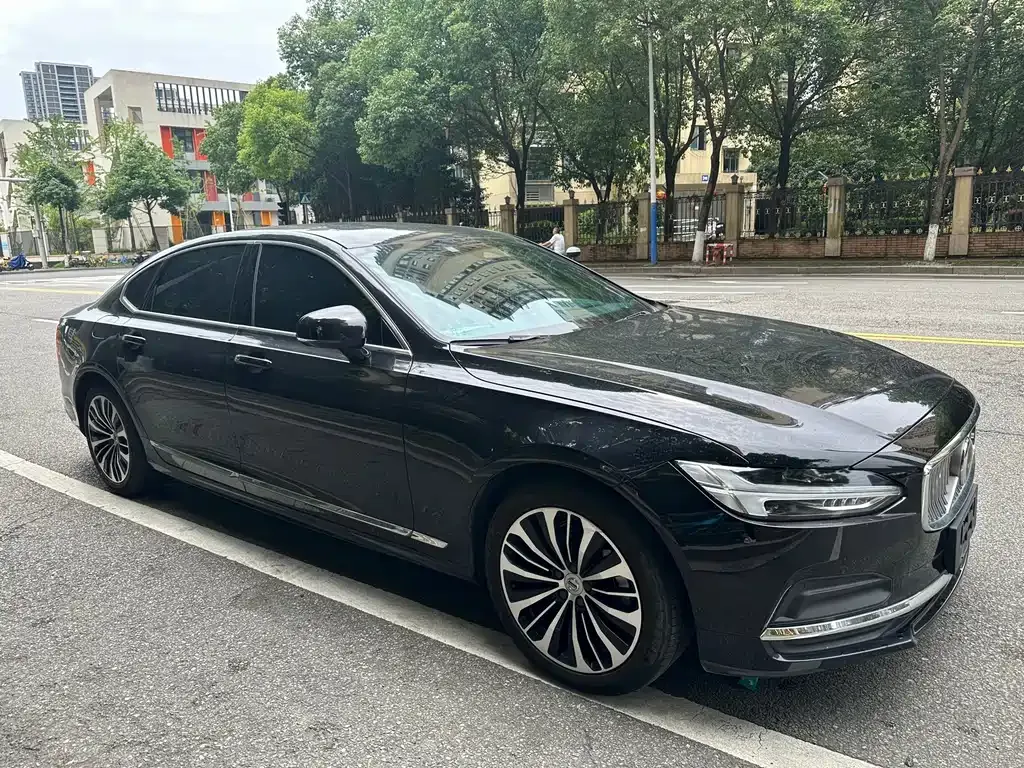 Volvo S90 — фото 7