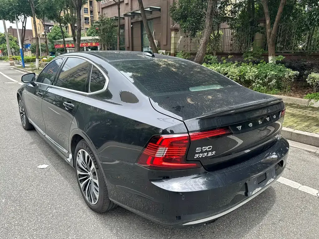Volvo S90 — фото 2