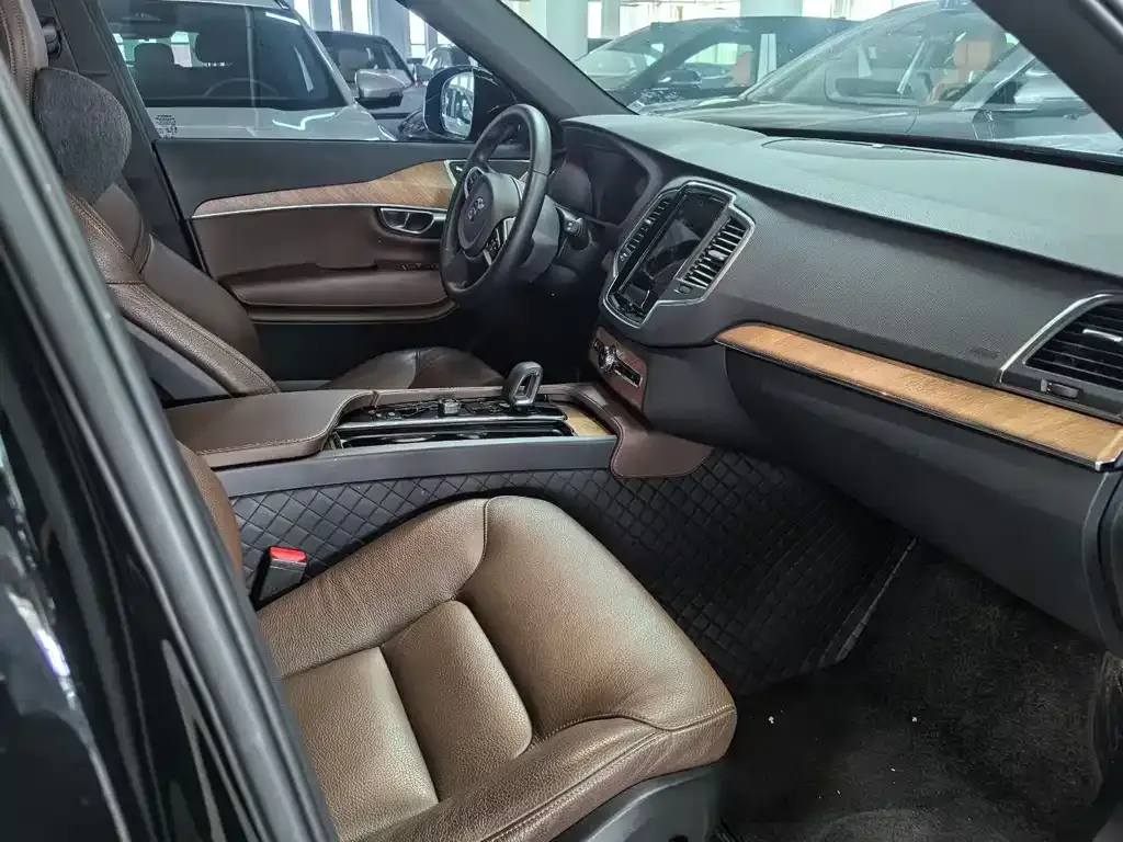 Volvo XC90 2022 из CN, фото 6