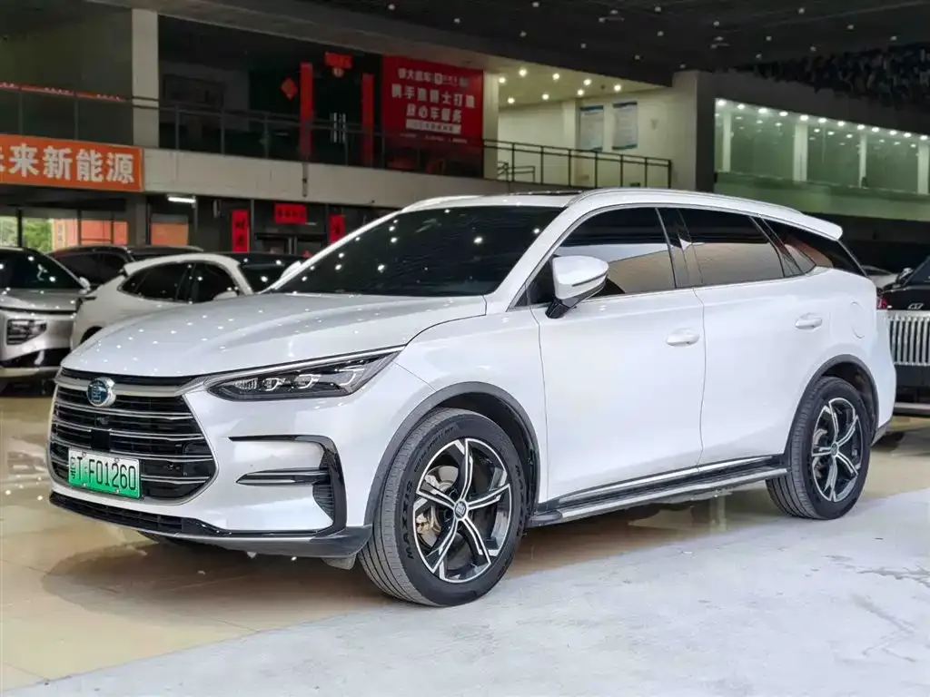 BYD Tang New Energy — фото 1