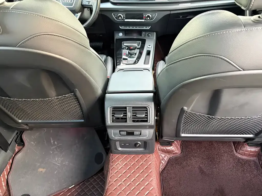 Audi Q5L 2022 из CN, фото 10
