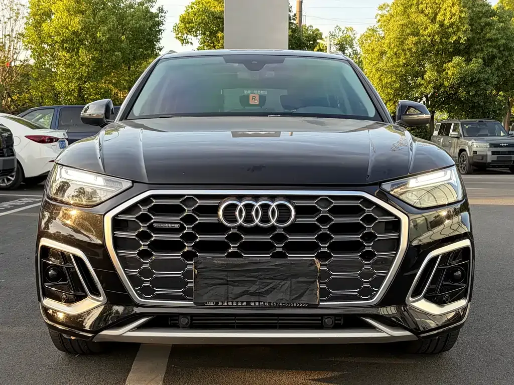 Audi Q5L 2022 из CN, фото 5