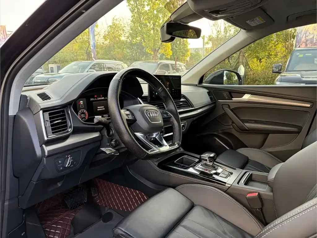 Audi Q5L 2022 из CN, фото 4