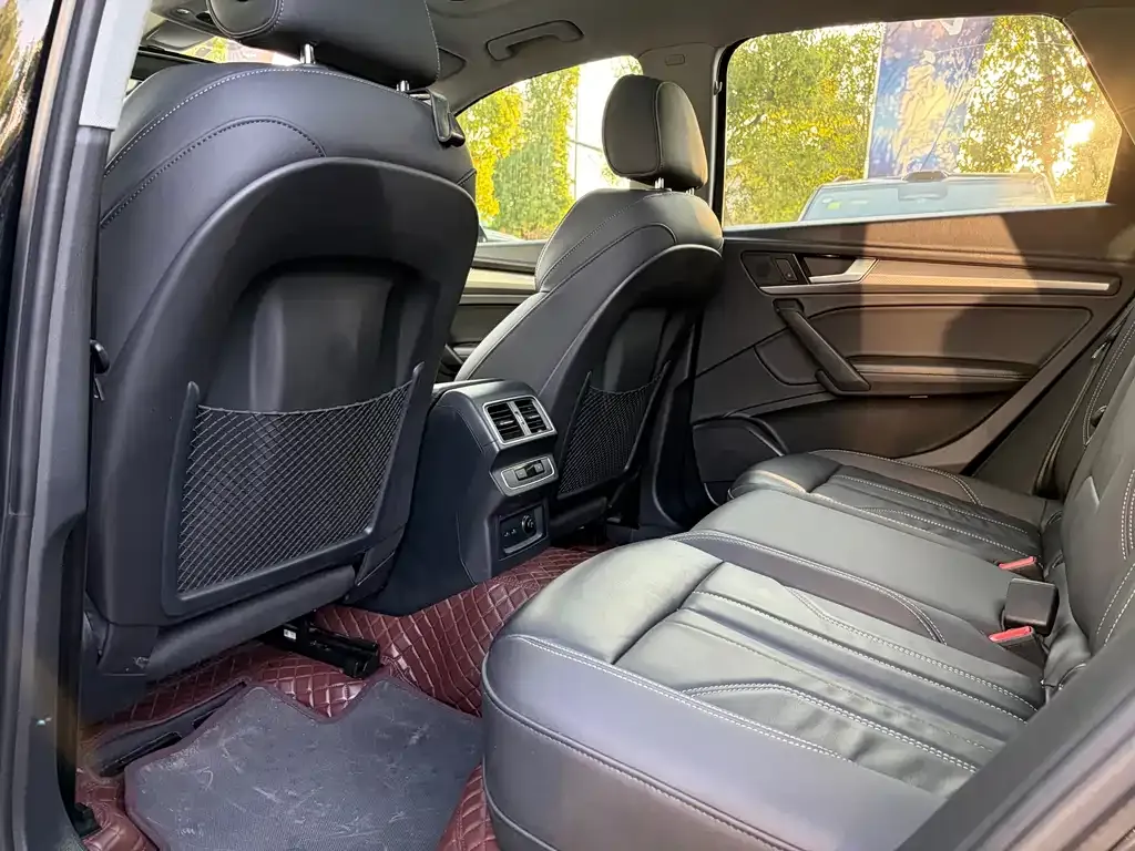 Audi Q5L 2022 из CN, фото 7
