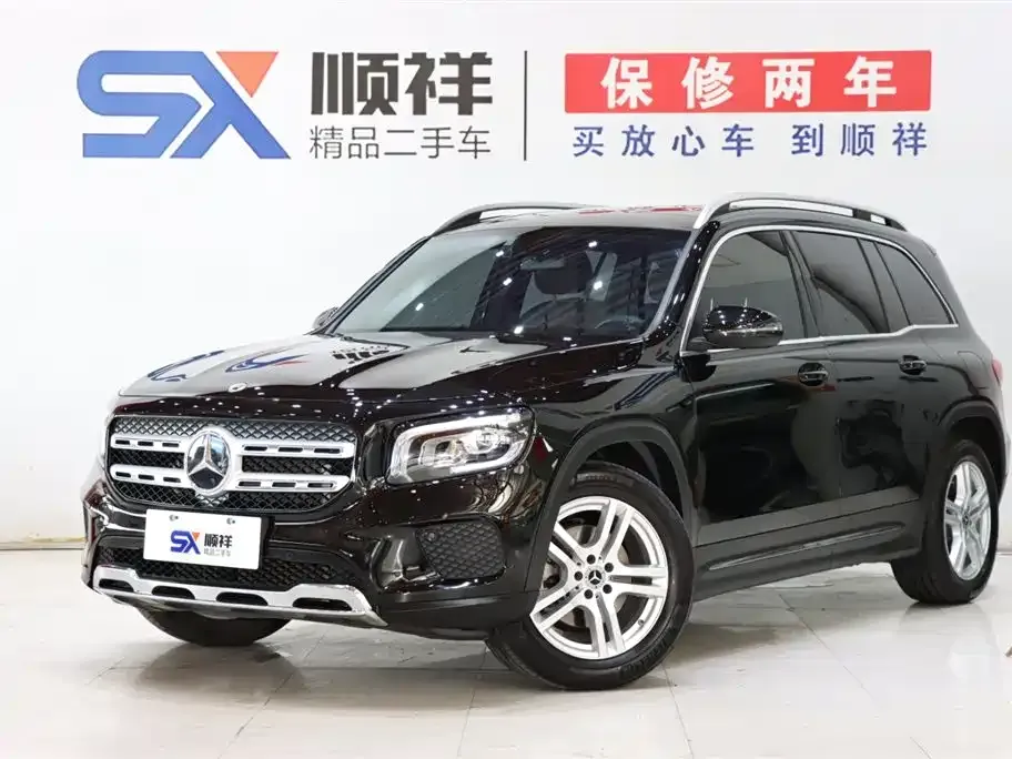 Mercedes-Benz GLB — фото 1