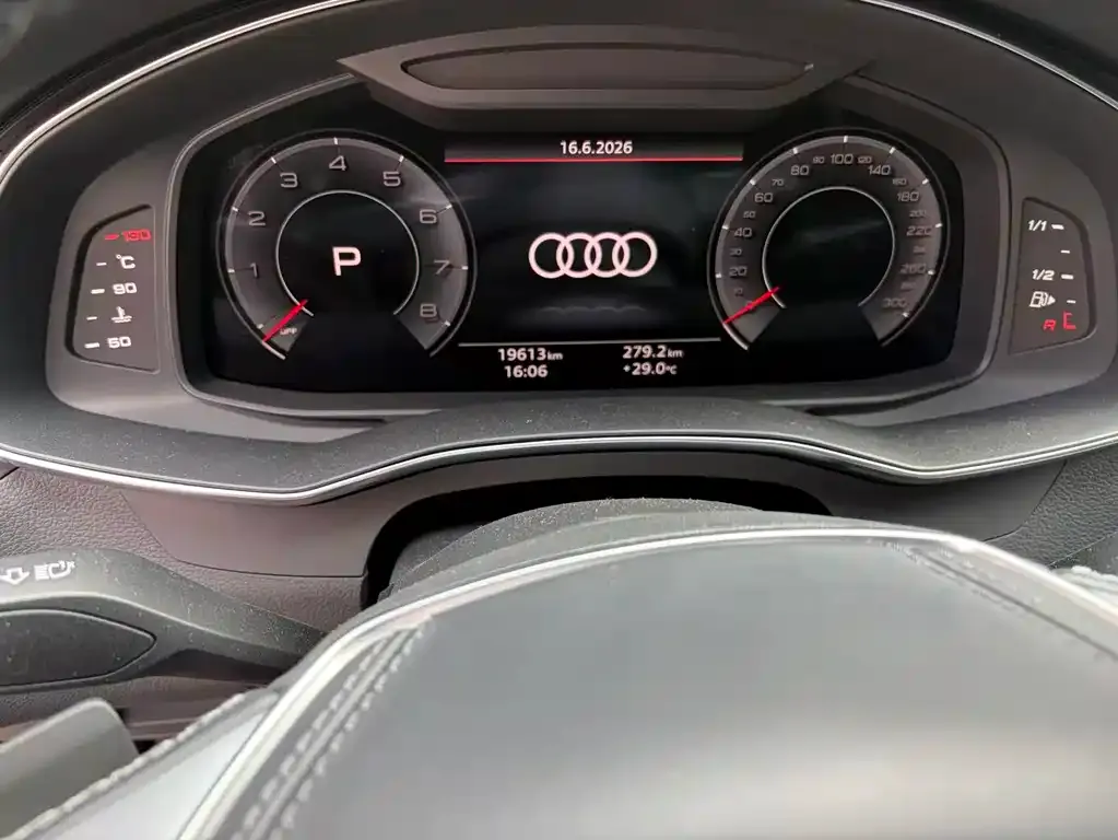 Audi A6L — фото 2