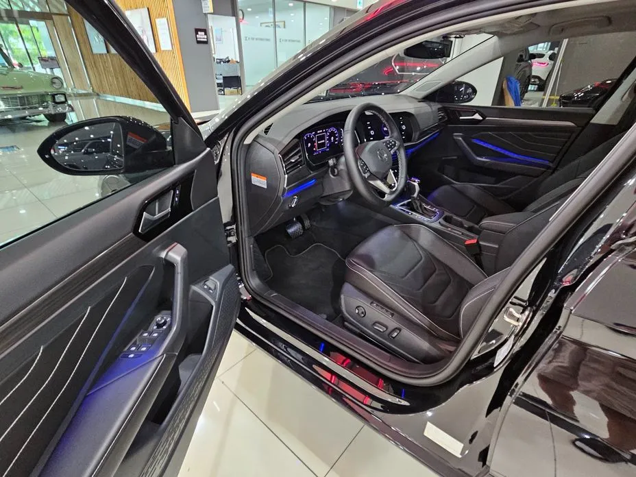 Volkswagen Jetta 2023 из KR, фото 6