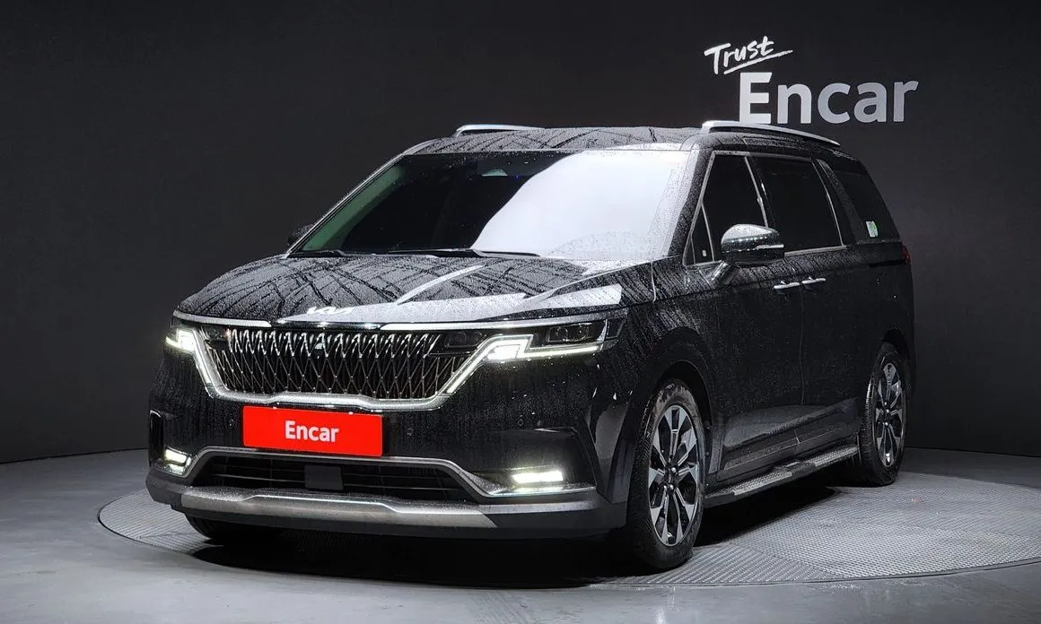 Kia Carnival — фото 1