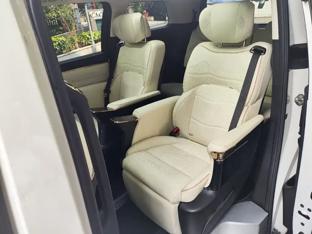 GAC Motor Trumpchi E9 — фото 7