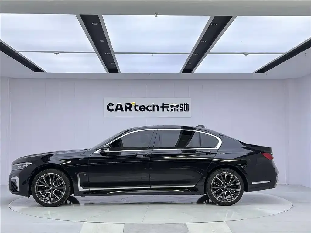 BMW 7 Series 2021 из CN, фото 6