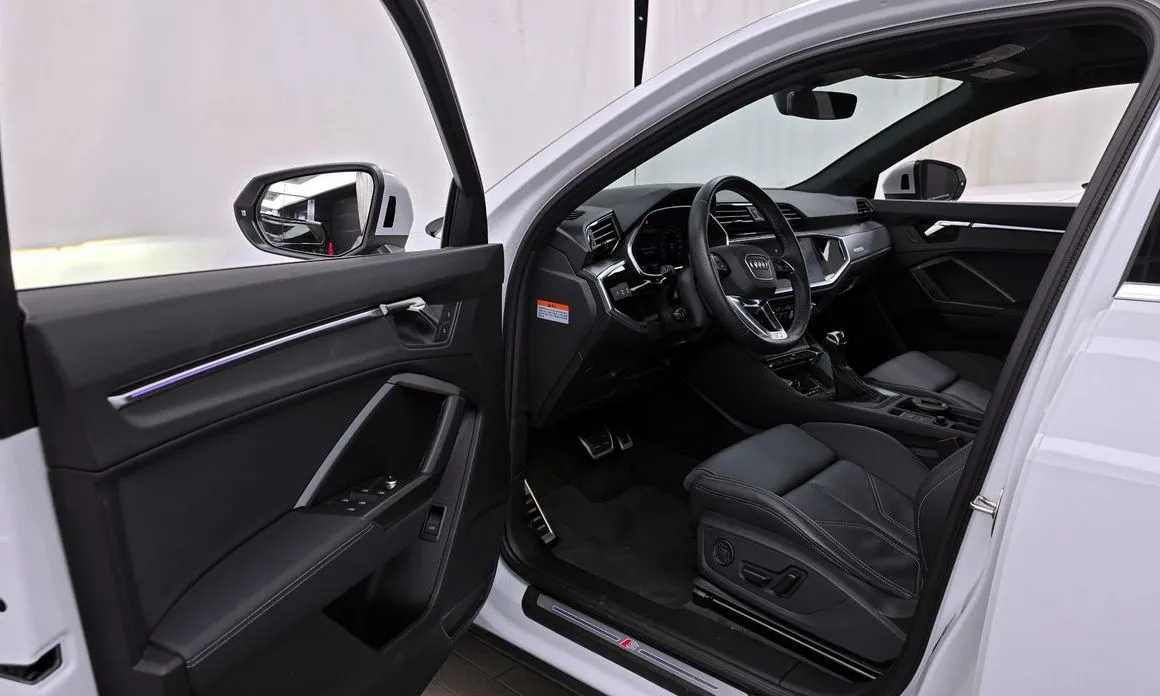 Audi Q3 2024 из KR, фото 7