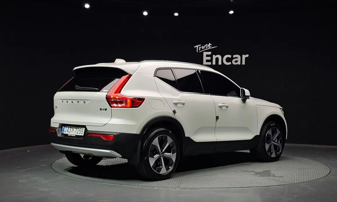 Volvo XC40 2023 из KR, фото 10