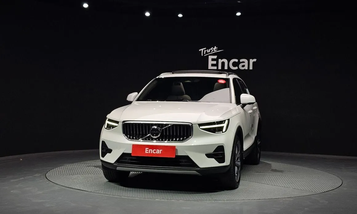 Volvo XC40 2023 из KR, фото 2