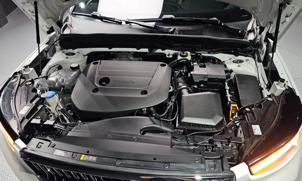 Volvo XC40 2023 из KR, фото 7