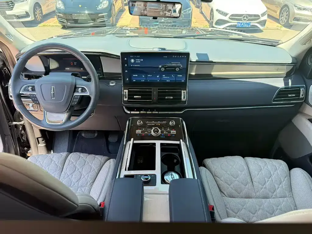Lincoln Navigator One 2024 из CN, фото 6
