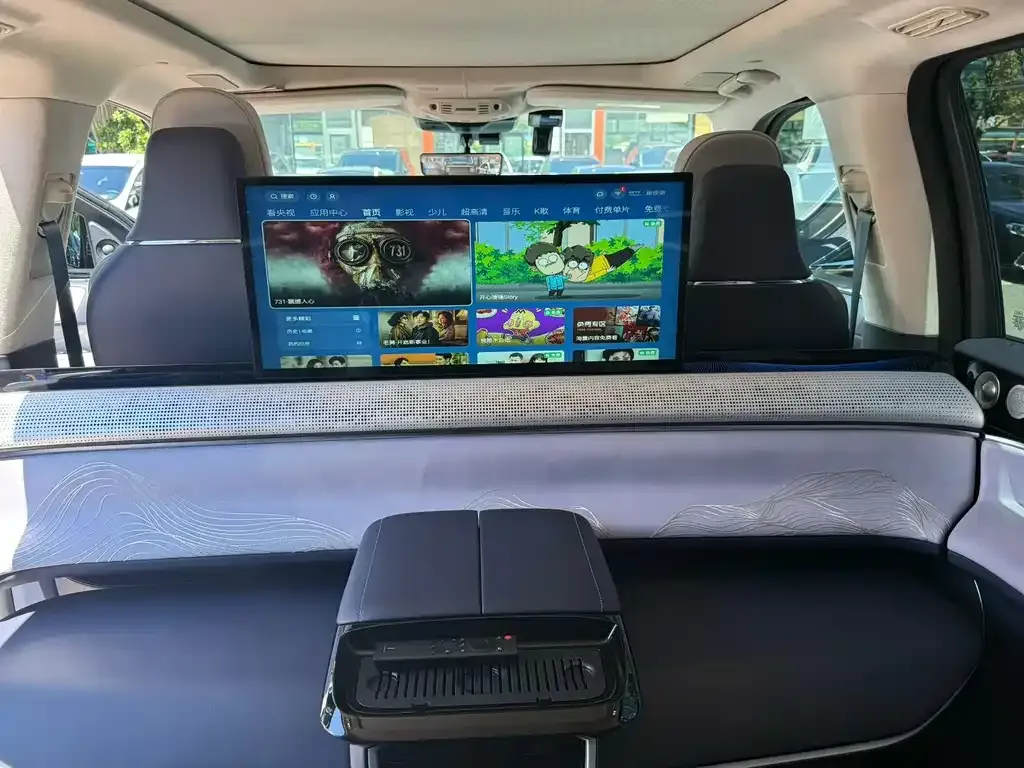 Lincoln Navigator One 2024 из CN, фото 2