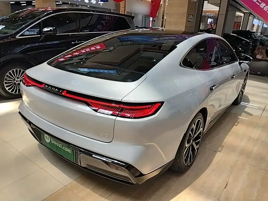 Geely Galaxy E8 2025 из CN, фото 6