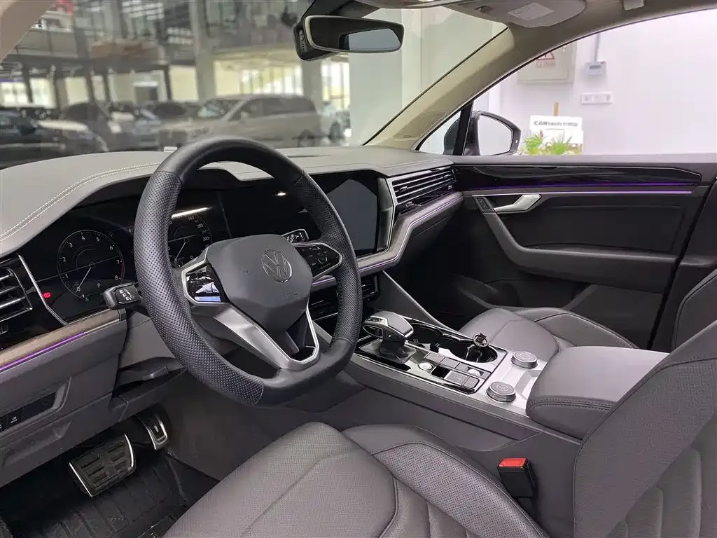 Volkswagen Touareg 2022 из CN, фото 3
