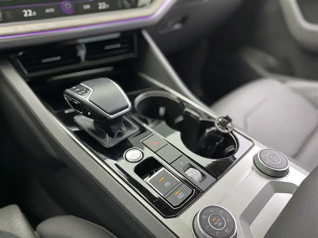 Volkswagen Touareg 2022 из CN, фото 4