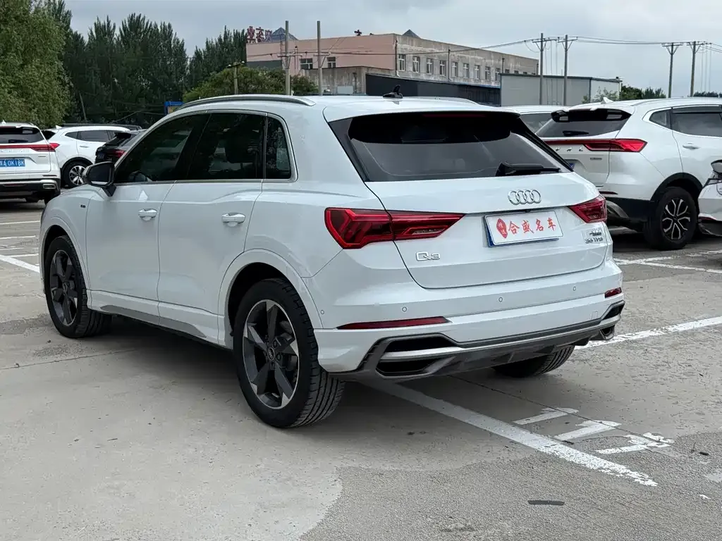 Audi Q3 — фото 6