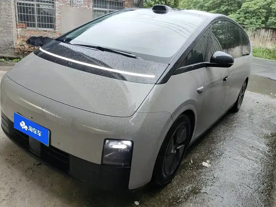 Li Auto MEGA