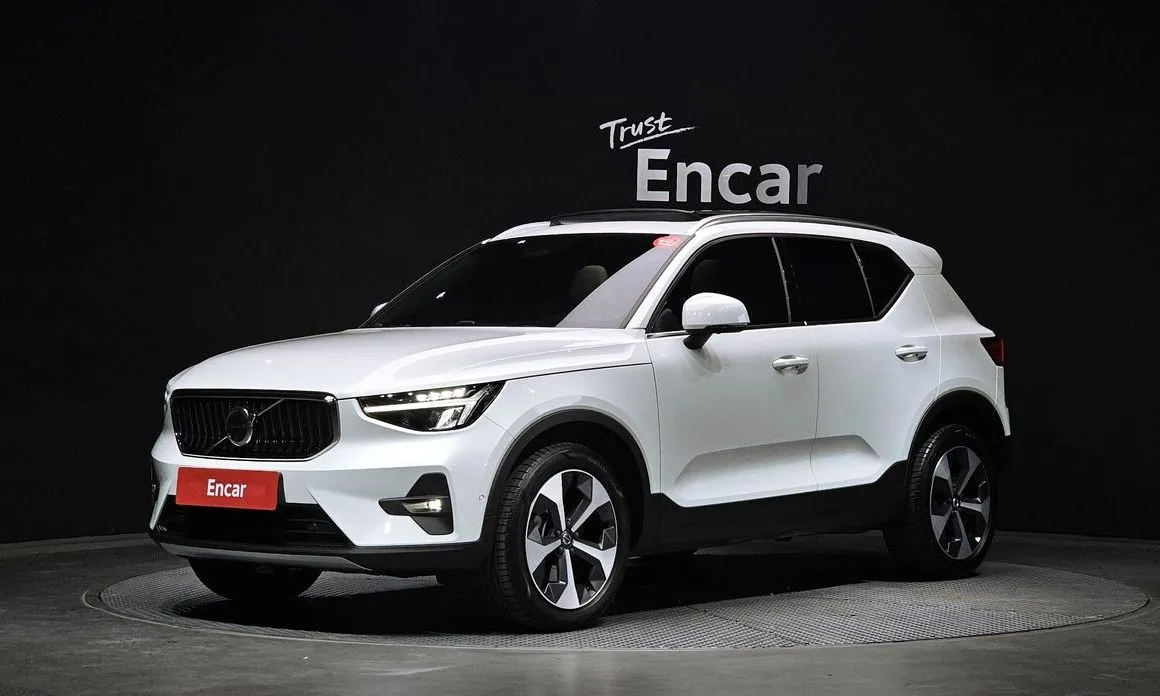 Volvo XC40 2023 из KR, фото 1