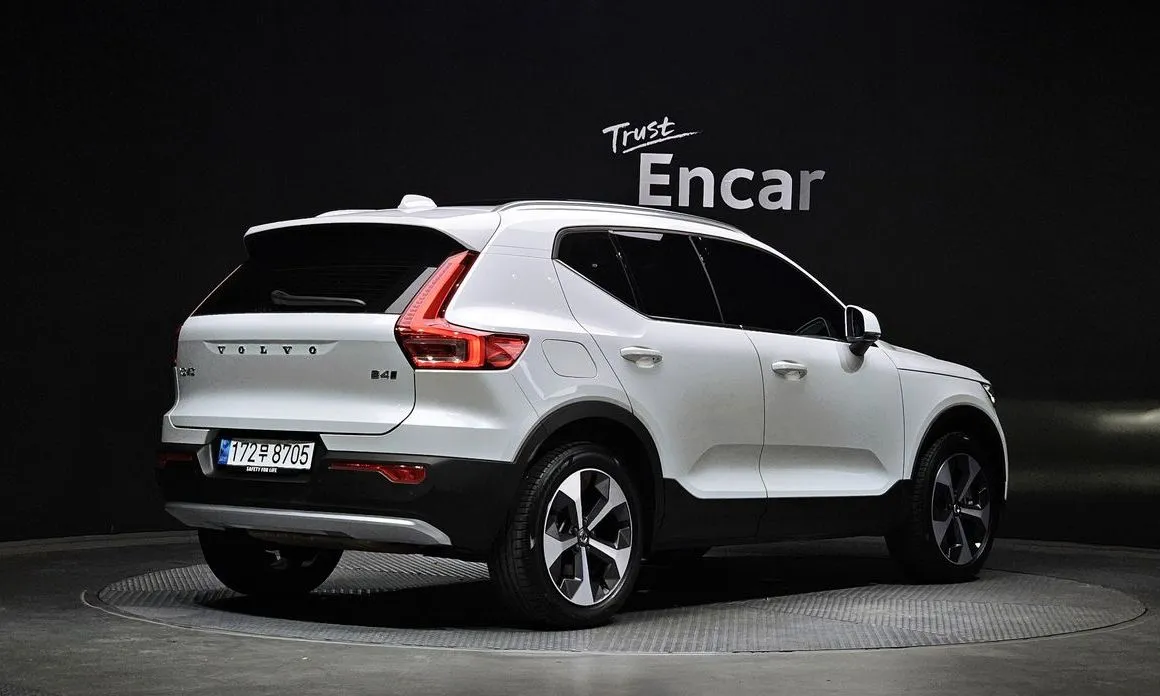 Volvo XC40 2023 из KR, фото 3