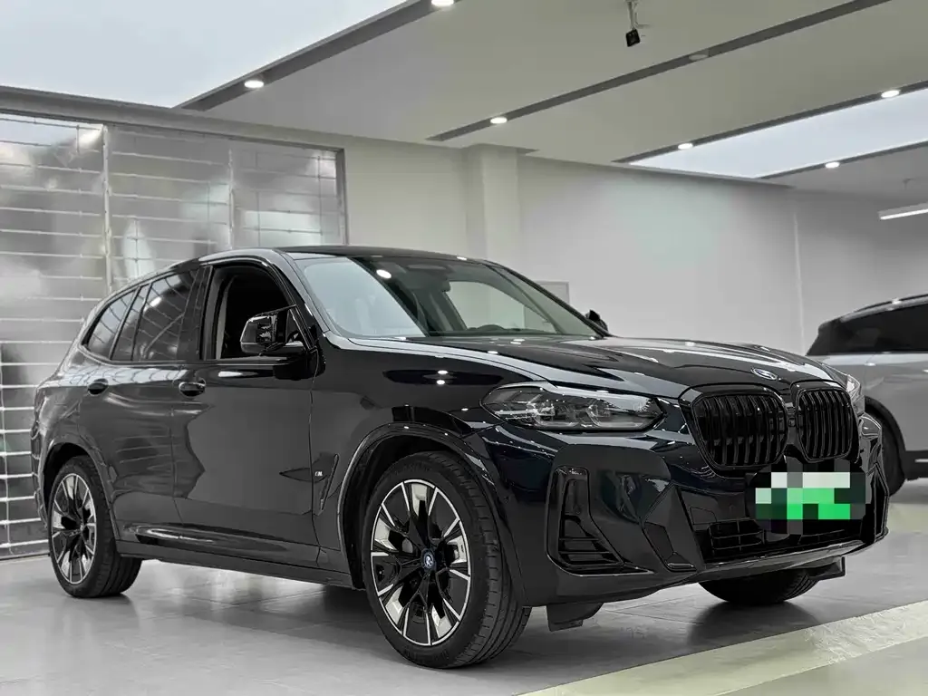 BMW iX3 — фото 9