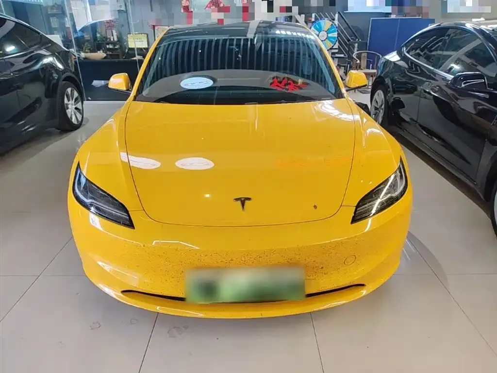 Tesla Model 3 — фото 8