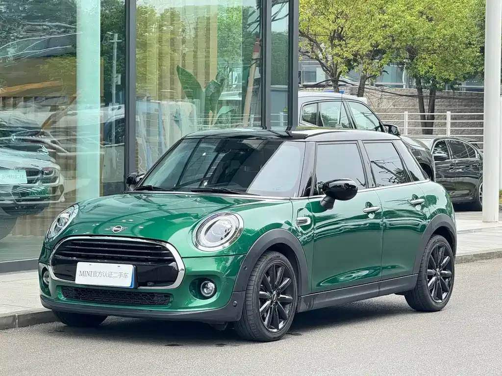 MINI Cooper (3-door) — фото 1
