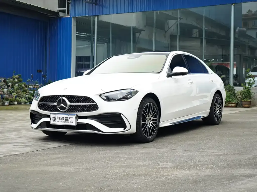 Mercedes-Benz C-Class — фото 1