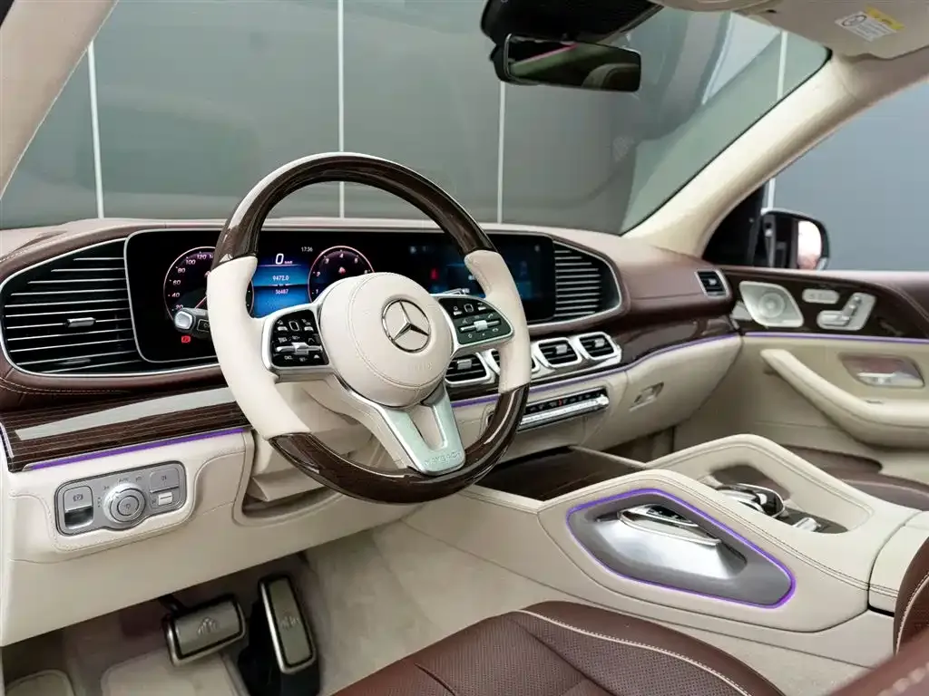 Mercedes-Benz GLS — фото 8