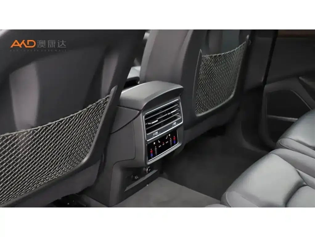 Audi Q7 2021 из CN, фото 10