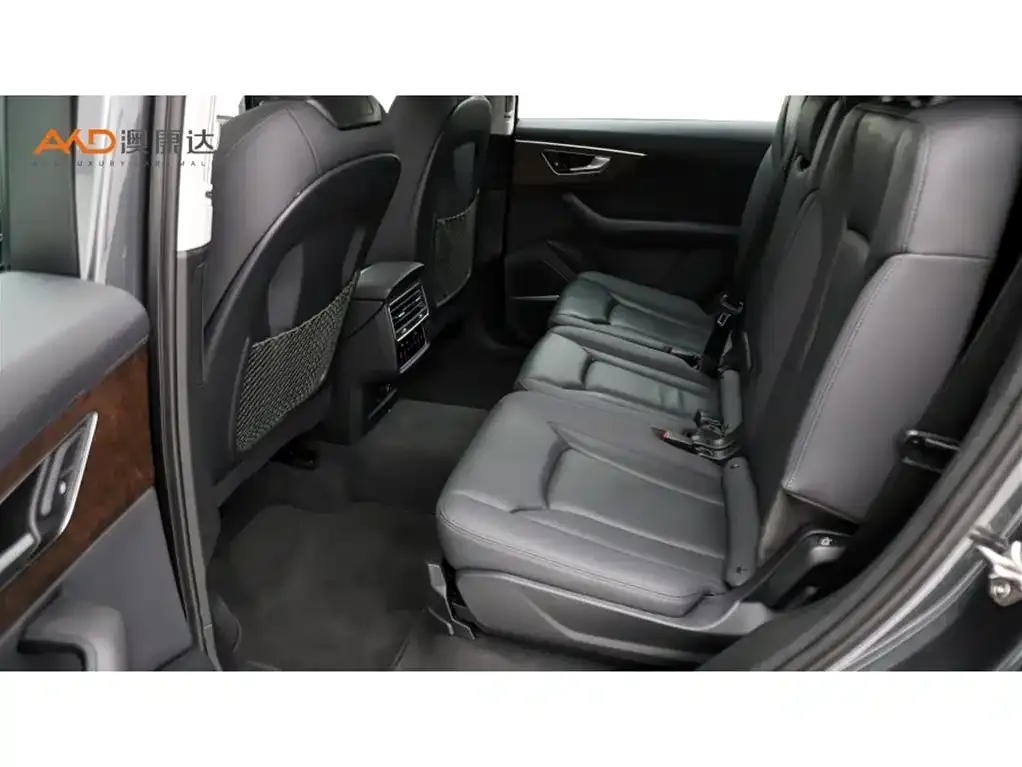 Audi Q7 2021 из CN, фото 2
