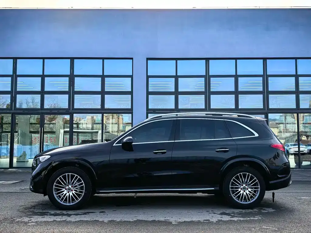 Mercedes-Benz GLC — фото 9